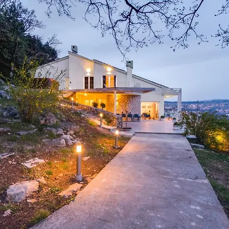 Villa Premium Villa, Heatable Infinity Pool, Jacuzzi And Seaview, And Just 10min By Foot *